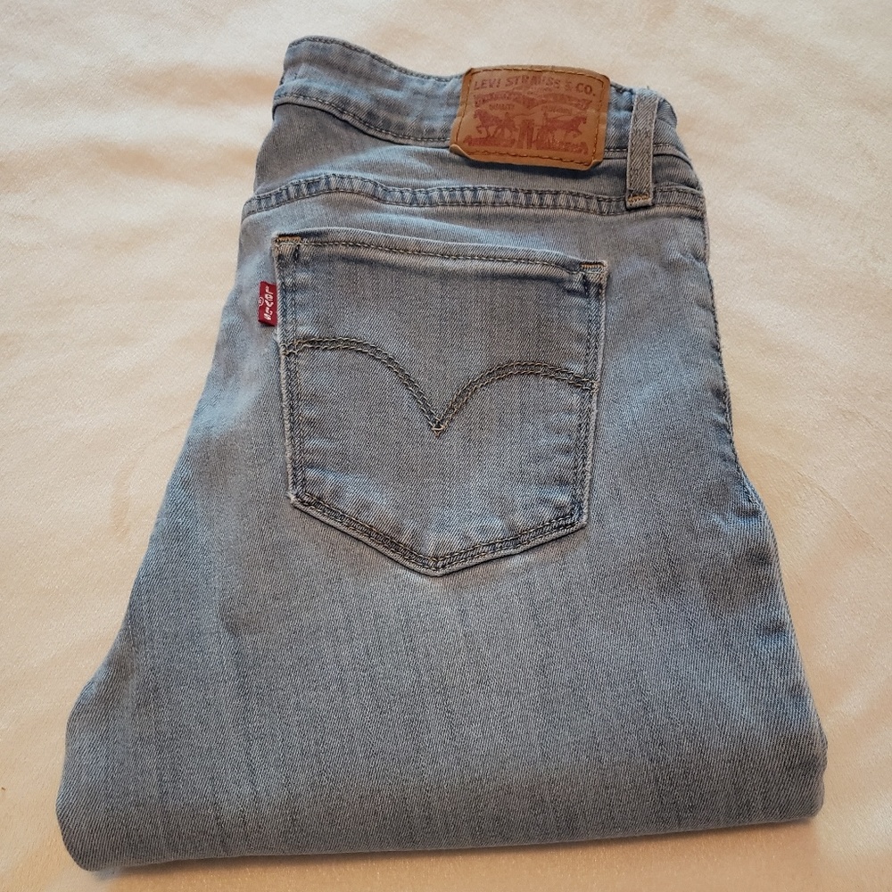 Levi's 711 Skinny